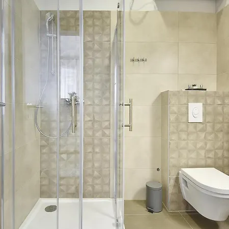 D&a Luxury With Free Parking Apartment