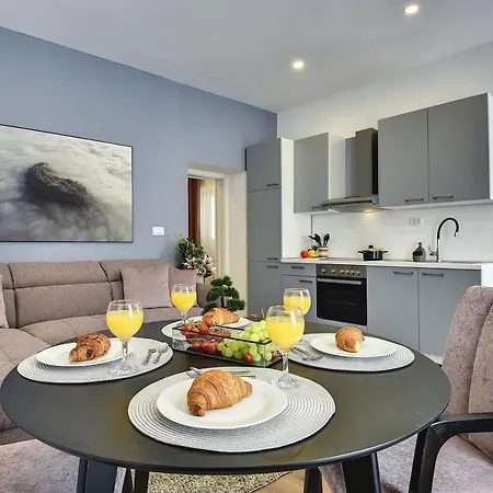 D&a Luxury With Free Parking * Pula