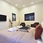 Apartment D&a Luxury With Free Parking *