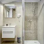 D&a Luxury With Free Parking Apartment