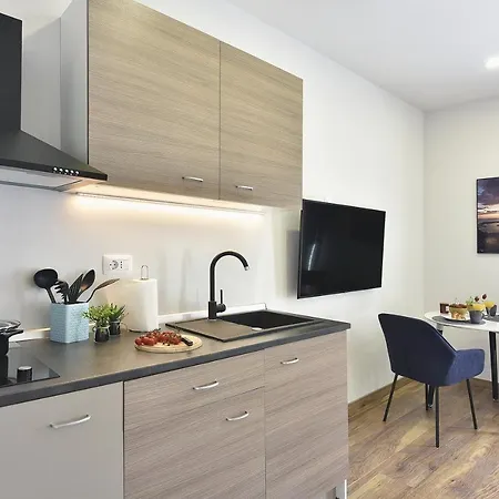 D&a Luxury With Free Parking 아파트