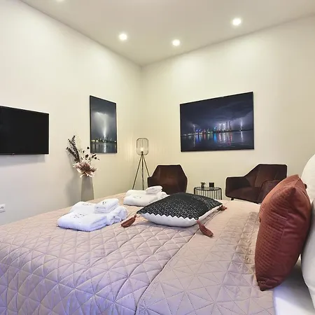 아파트 D&a Luxury With Free Parking *