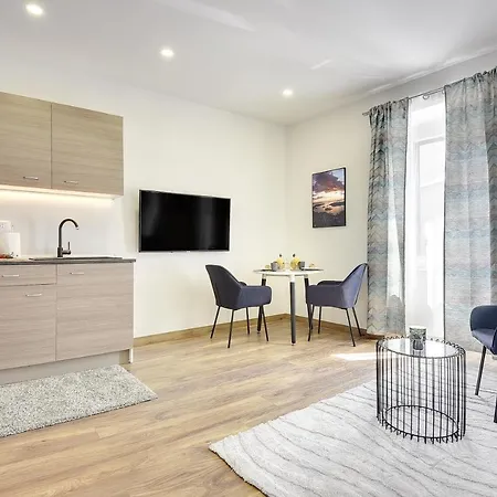 D&a Luxury With Free Parking Apartment Pula