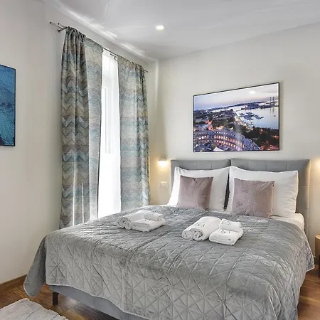 Apartment D&a Luxury With Free Parking *