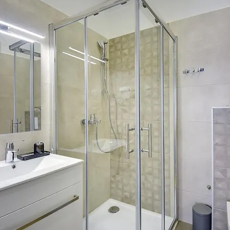 Apartament D&a Luxury With Free Parking *