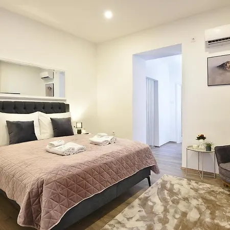 D&a Luxury With Free Parking 풀라