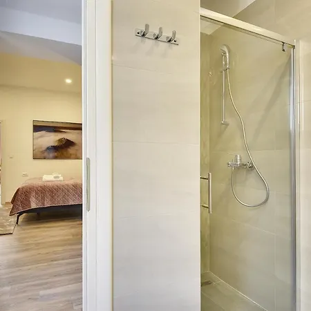 D&a Luxury With Free Parking *