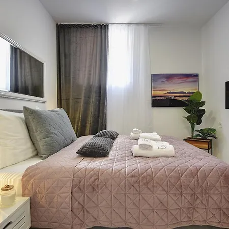 D&a Luxury With Free Parking Apartament Pula
