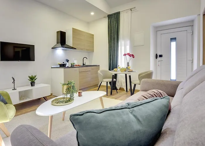 D&a Luxury With Free Parking Apartament
