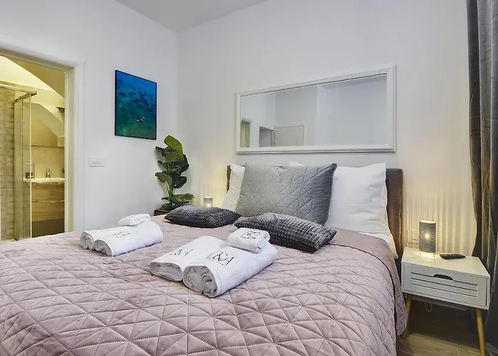 Apartament D&a Luxury With Free Parking *