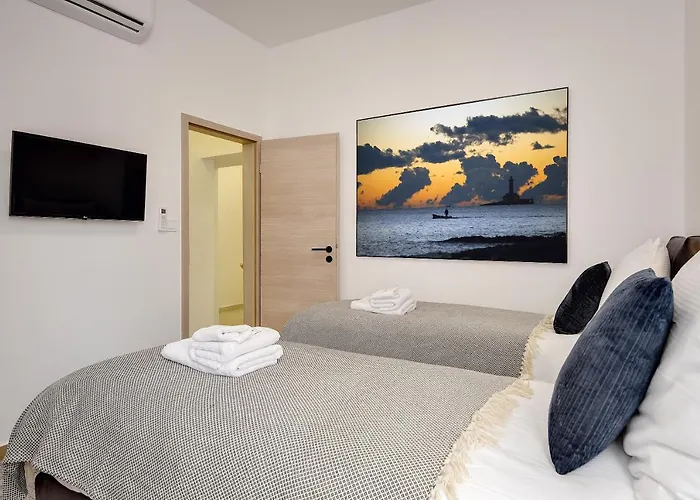 D&a Luxury With Free Parking Apartament